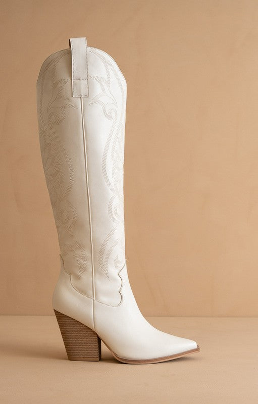 WHITE ASTRID BOOT