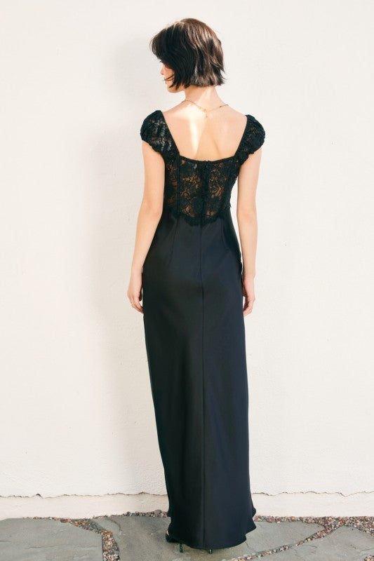 Black Swan Maxi