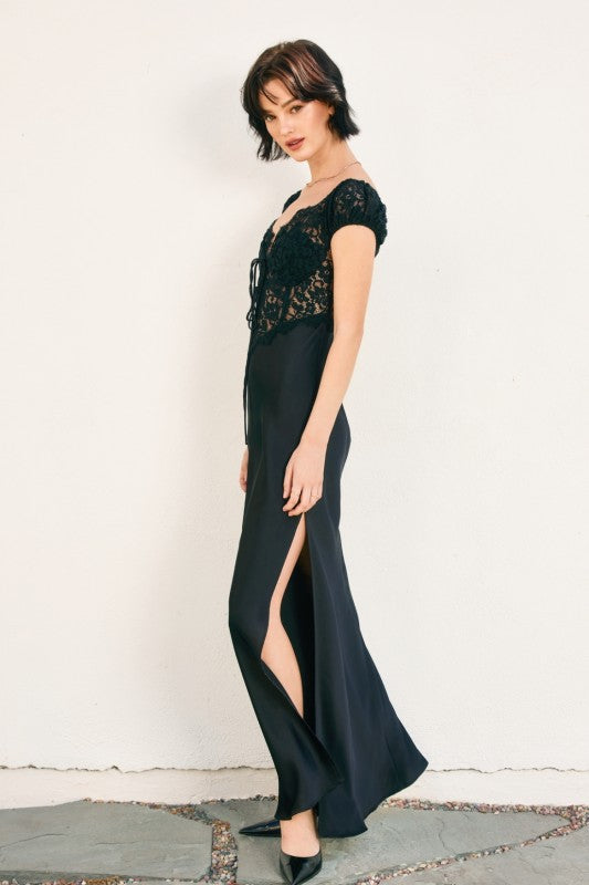 Black Swan Maxi